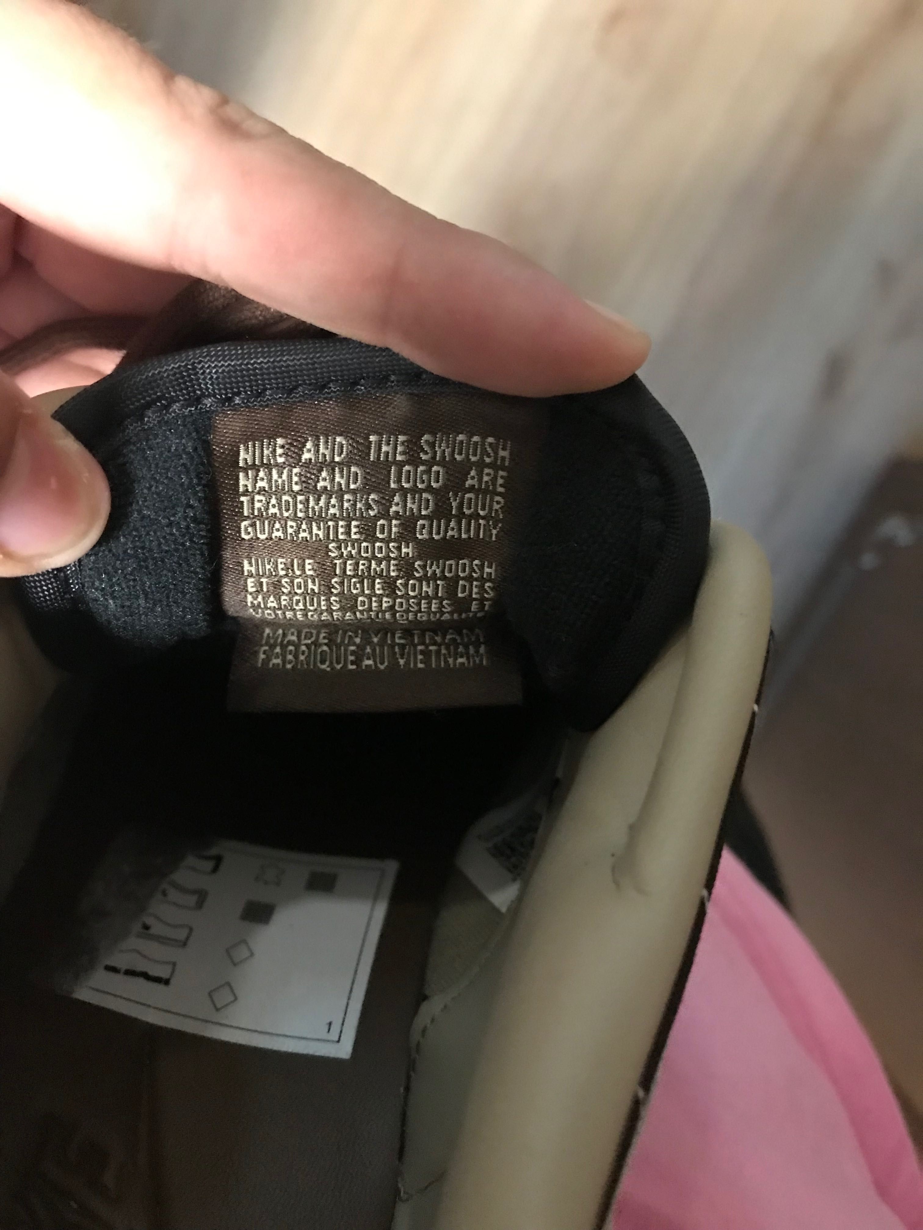 Дамски винтидж кецове Nike
