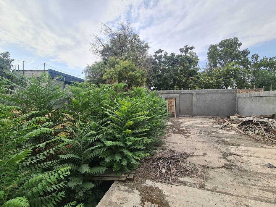 Циолковского ул. Еврокоробка вдоль дороги