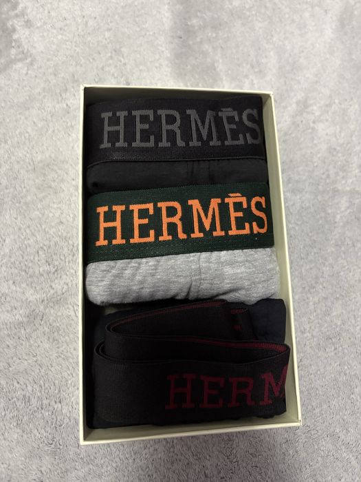 Set de 3 boxeri Hermes cu design multicolor.