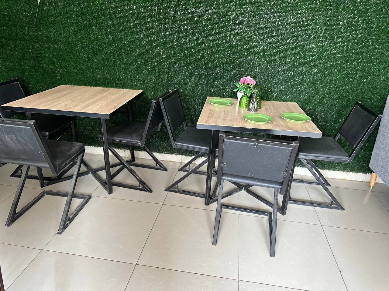 Kafe,ga  Divan stol stul Sotiladi