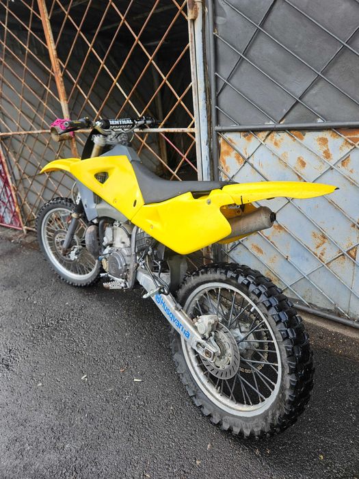 Vând husqvarna wr 250 2004
