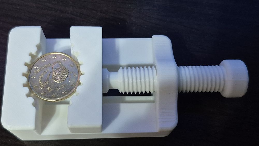 Menghina pentru curatarea monedelor