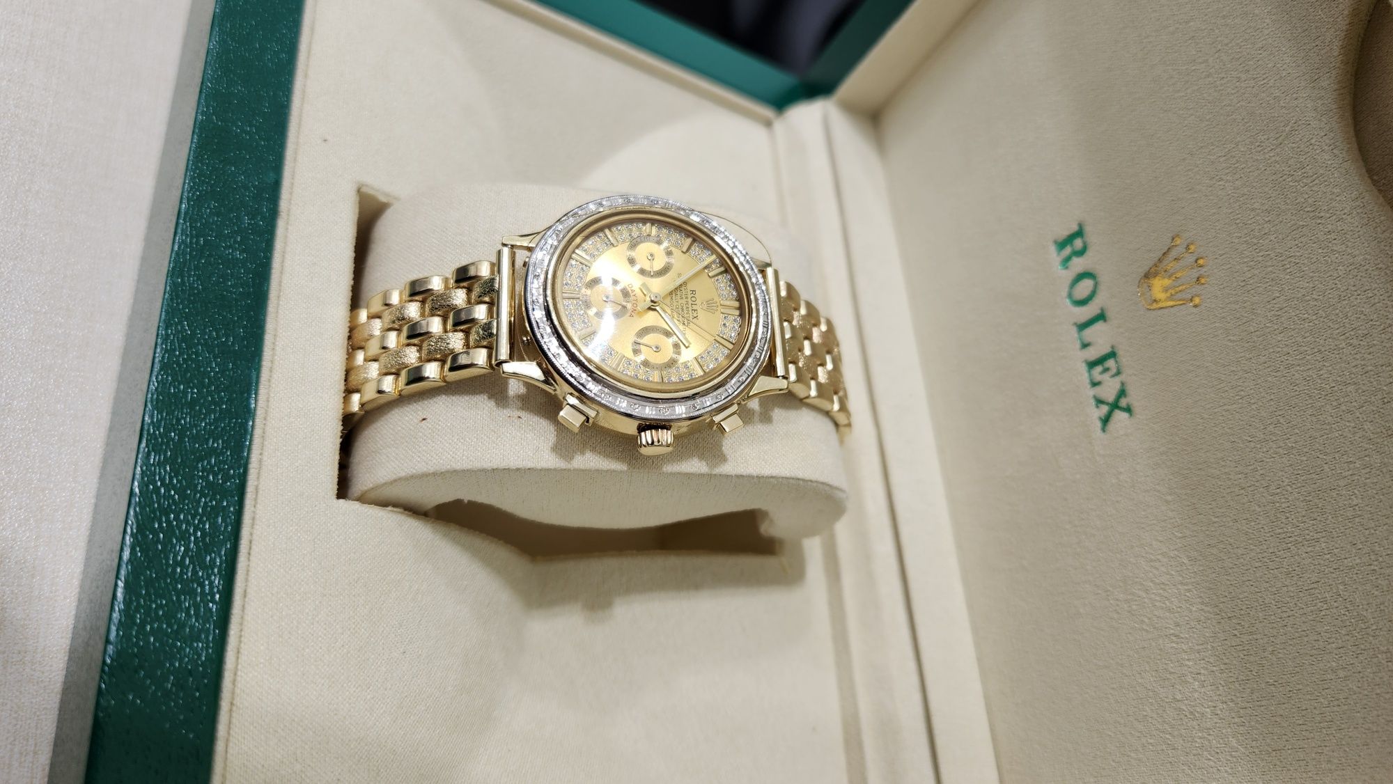 Золотые часы Rolex