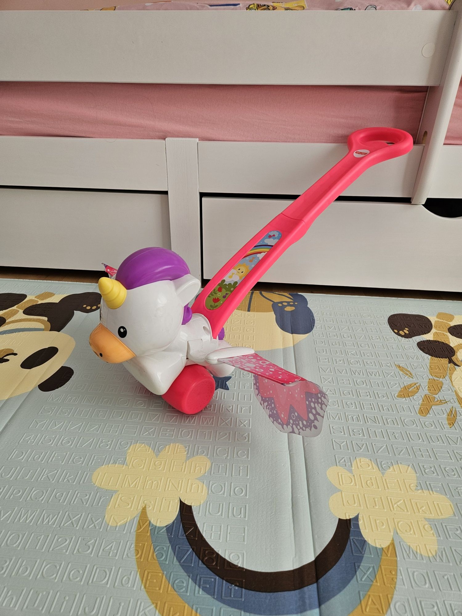 Играчка за бутане Fisher Price Еднорог с движещи се криле