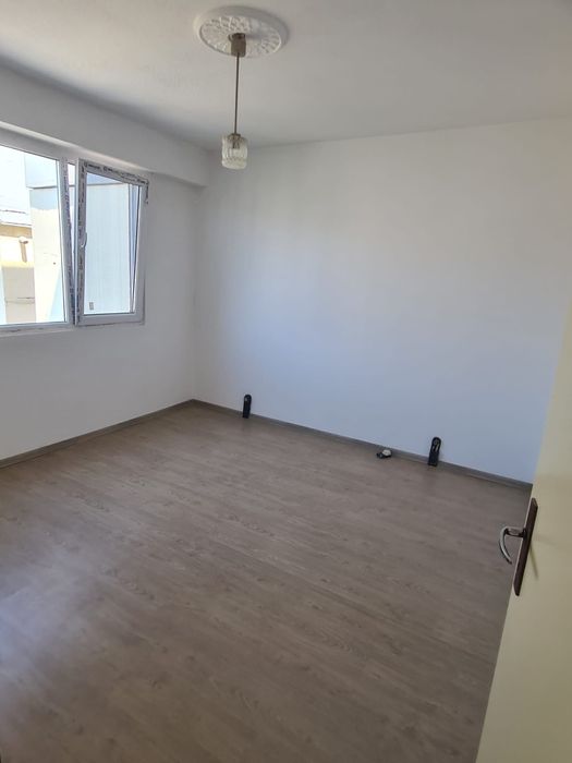 Дава се под наем Тристаен апартамент в Разград, Орел - 76 кв.м за 204 € - Снимка #7