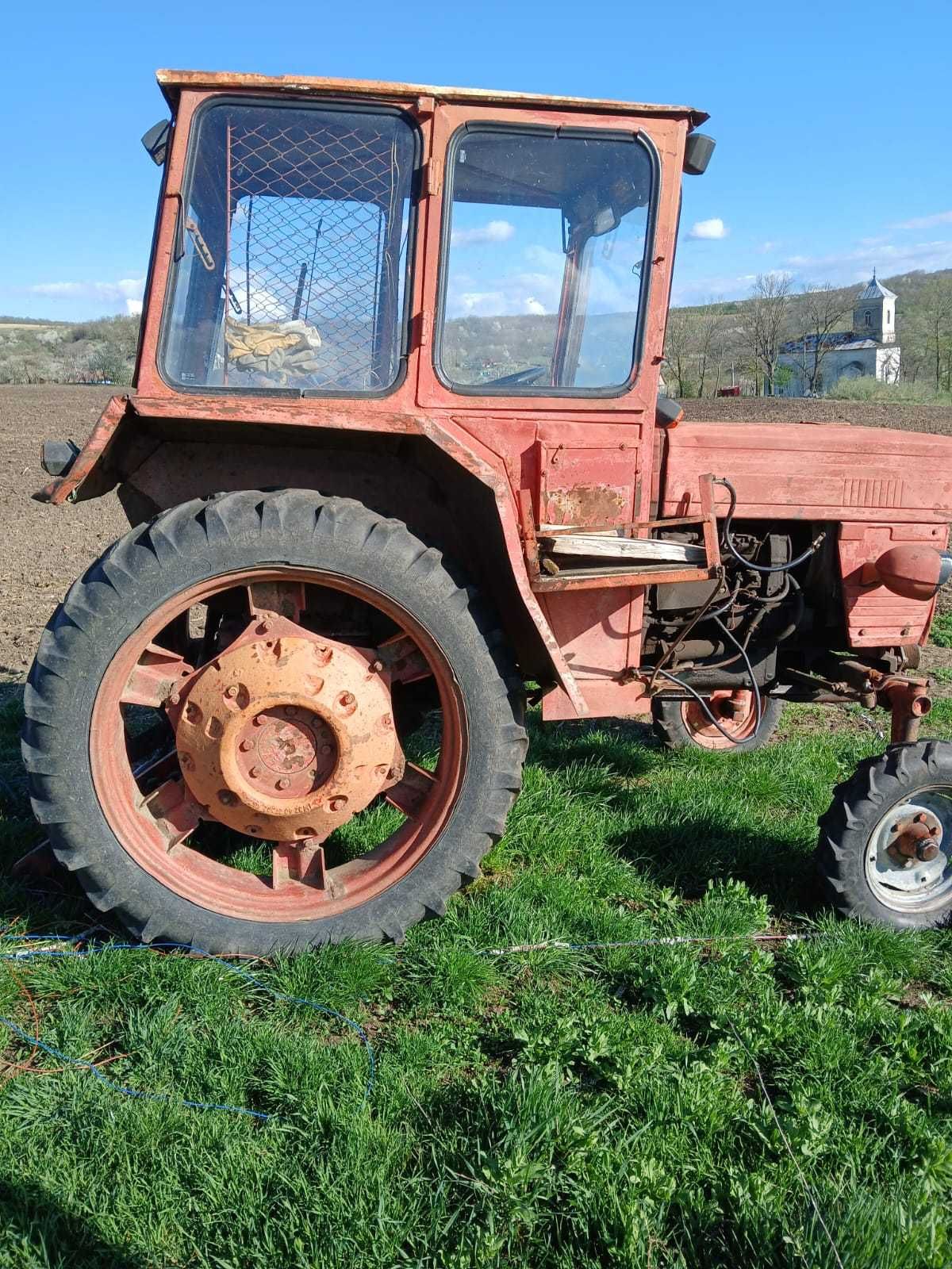 Vand utilaje agricole