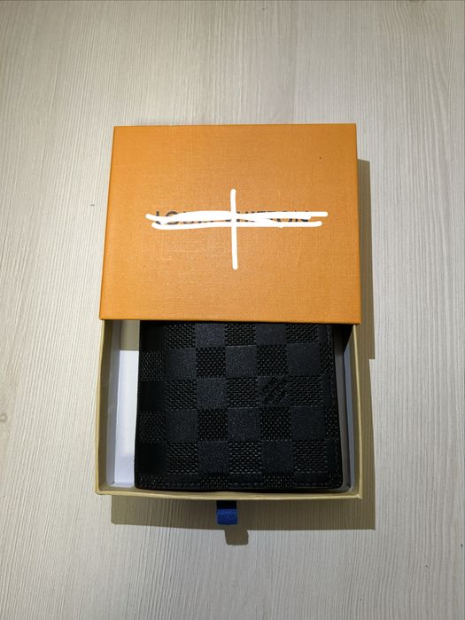 Portofel stoc limitat