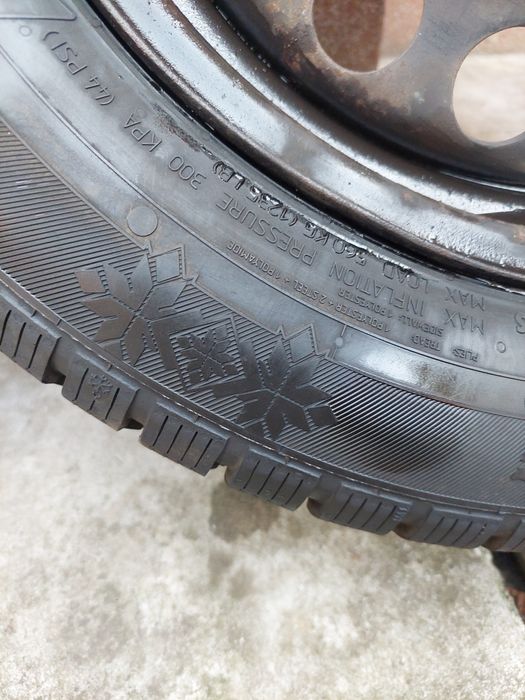 Anvelope iarna  195 60 15  jante opel plus capace originale