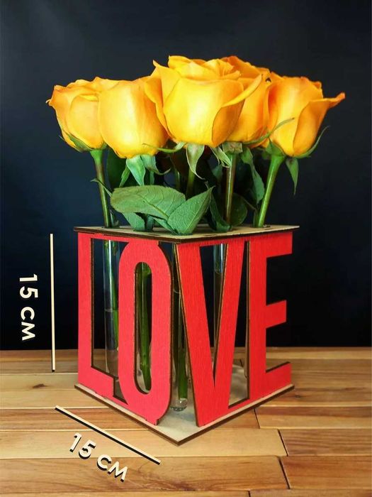 Ваза интерьерная с колбами "LOVE"