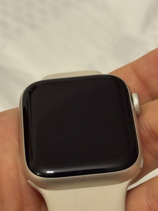 Apple Watch SE 2023 44mm - 100 la suta viata baterieiei