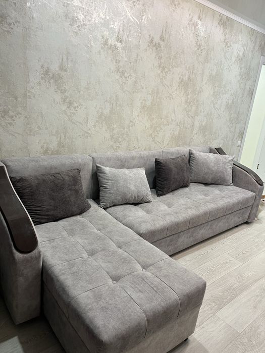 Продам срочно диван после хим. Чистки