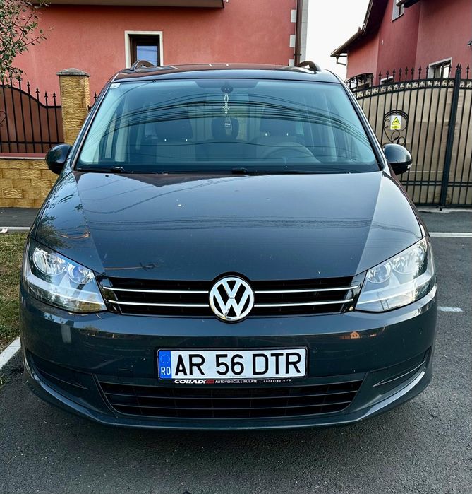 Vând Volkswagen Sharan 2013, motor 2.0 TDI