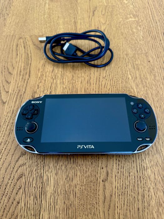 PS Vita 1003 OLED | Отлично състояние | Бартер