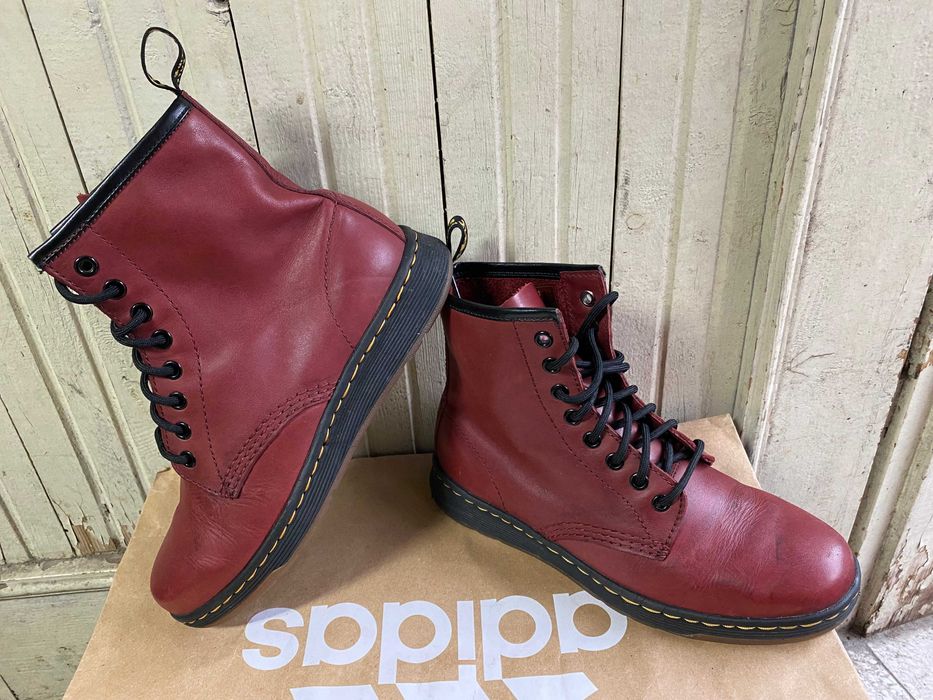 ''Dr. Martens''оригинални кожени боти 38 номер