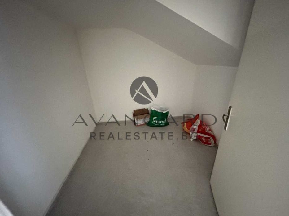 Продава се Магазин в Пловдив, Център - 25 кв.м за 1120 €/кв.м - Снимка #2