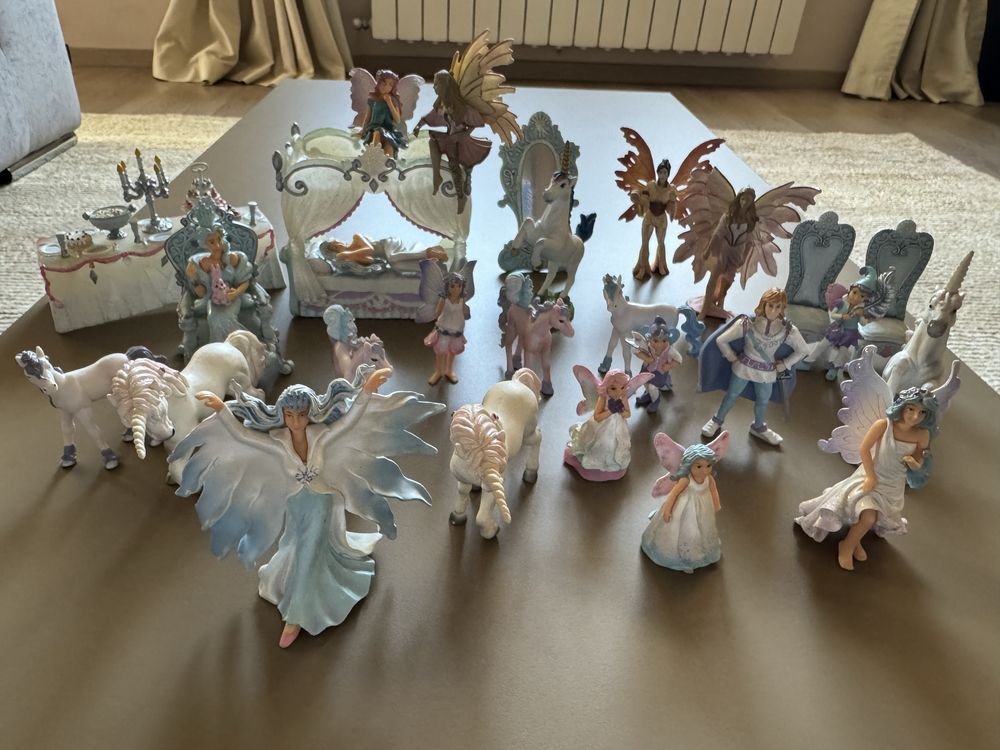 Castel/casa din lemn “Snow queen palace” Mothercare + figurine