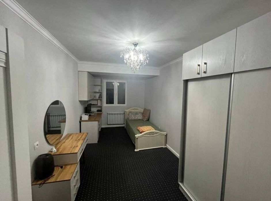 Срочно Продаётся Бобура 4/8/9 с мебелью техникой  ремонт хороший !