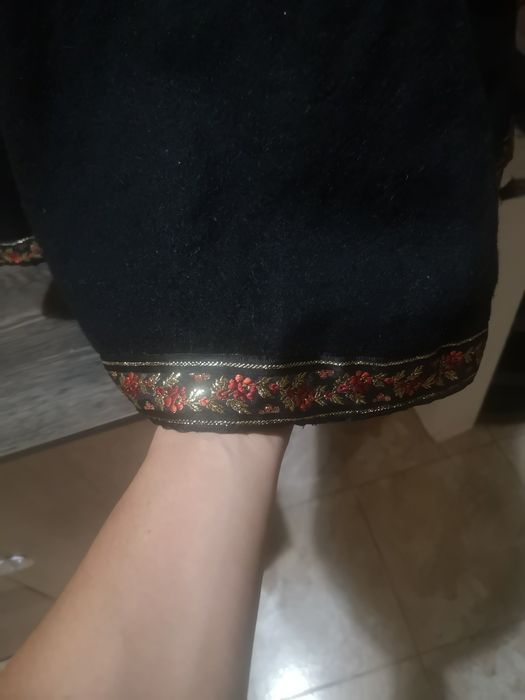 Стар сукман/носия