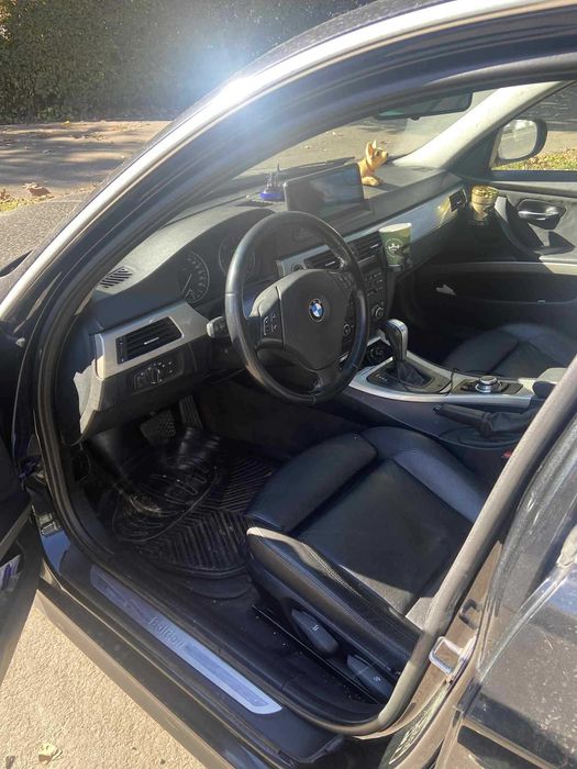 Bmw seria 3 2011 sau schimb cu e60 sau ford mondeo manual