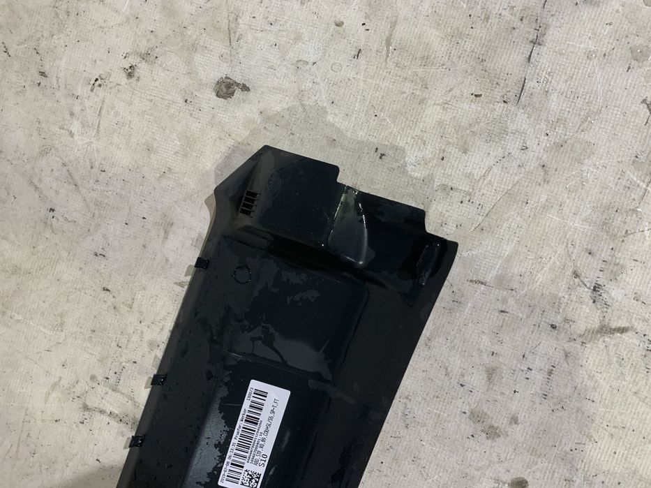 Inchidere bara superioara, Audi A5, 2017, 2018, 2019, 2020, cod origine OE 8W6807081B.