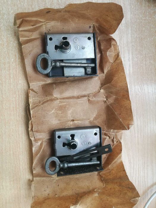 Брава за шкаф 2 броя