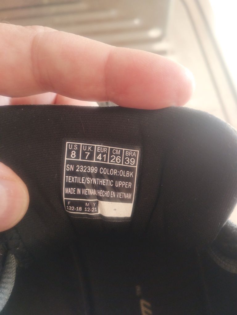 Оригинални  маратонки SKECHERS 41 номер