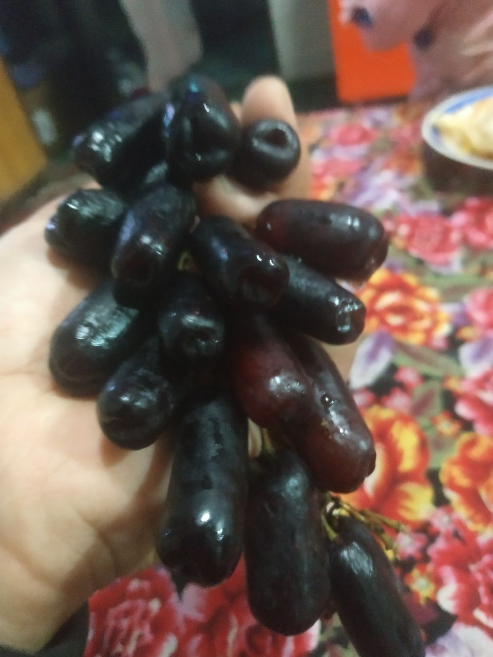 Avatar uzum nixoli. Donaksiz