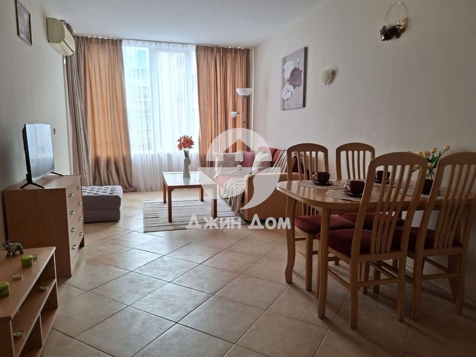 Продава се Двустаен апартамент в к.к. Слънчев бряг - 65 кв.м за 1182 €/кв.м - Снимка #1