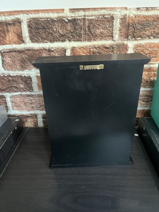 Cutie penttu chei din lemn cu strasuri