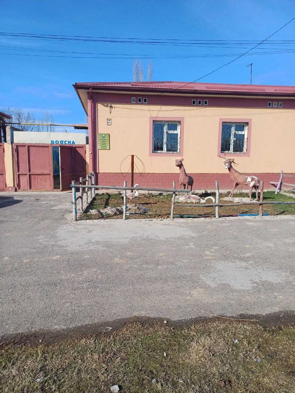 Намунали уй сотилади, 2 сотих, 3 хона, богча (детский садик)
