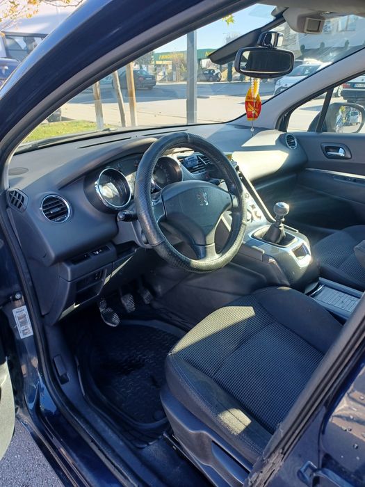 Пежо 5008 1.6 дизел