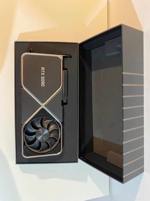 Vand placa video NVIDIA GEFORCE RTX 3090