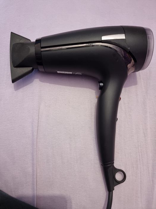 Uscător păr Profesional  GHD