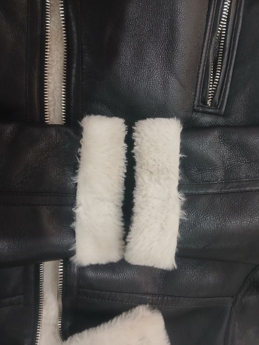 Продам дублёнка почти новая.