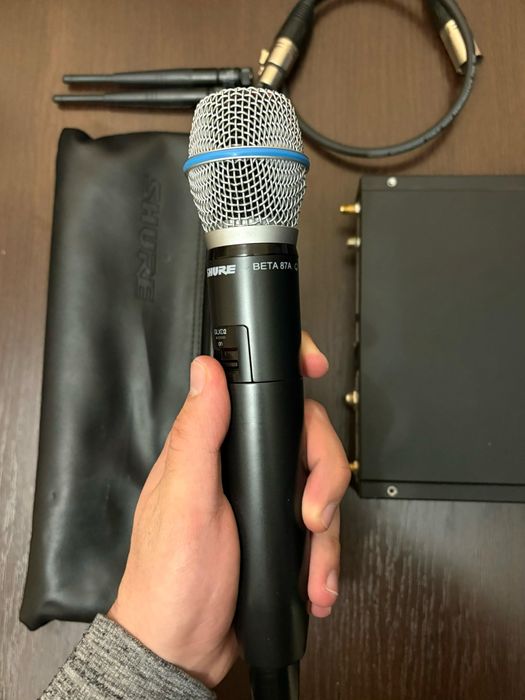 Shure GLXD24R+/Beta87A
4
