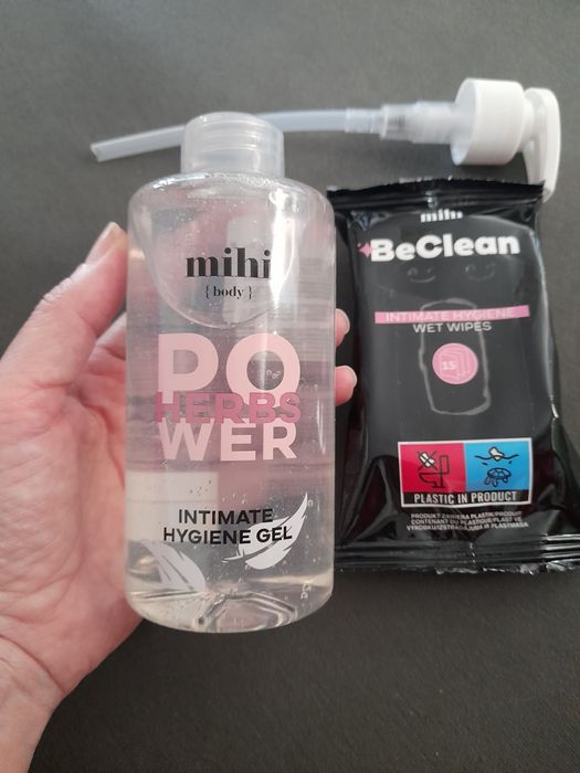 Ofertă Set Îngrijire Intimă Gel + Şervețele umede