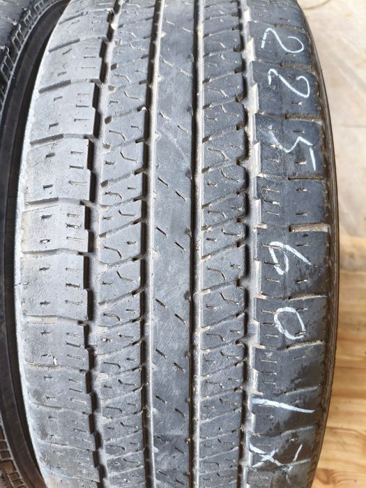 225 60 R17 Triangle