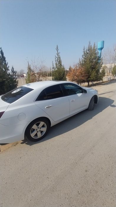 Malibu sotiladi srochno