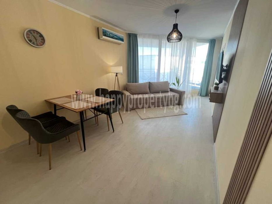 Продава се Двустаен апартамент в к.к. Слънчев бряг - 72 кв.м за 1042 €/кв.м - Снимка #2