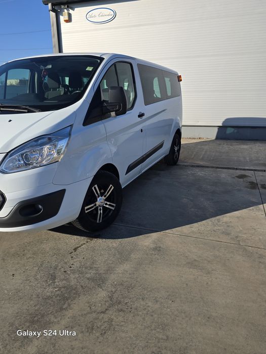 Ford Custom2.2  8+1
