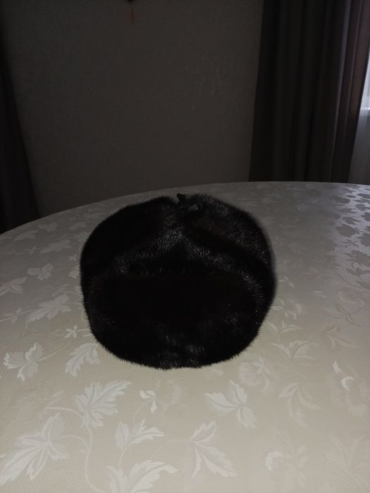 Продам норковою шапку.