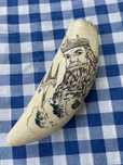 Dinte sculptat de casalot vechi