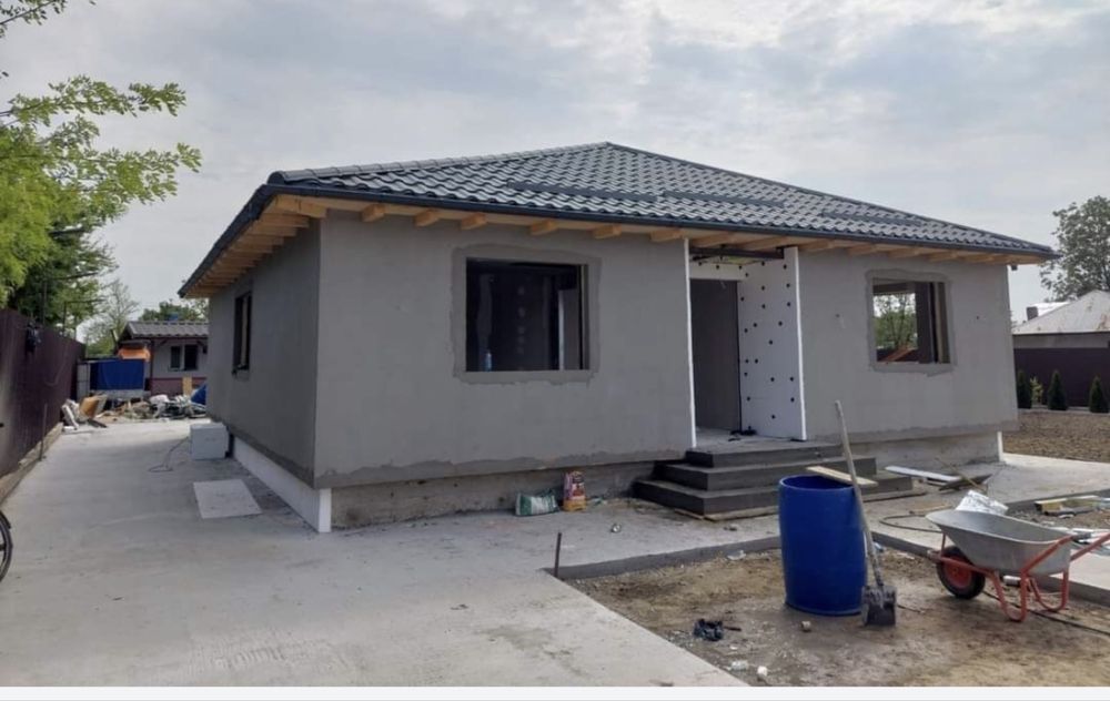 Case pe structura metalica