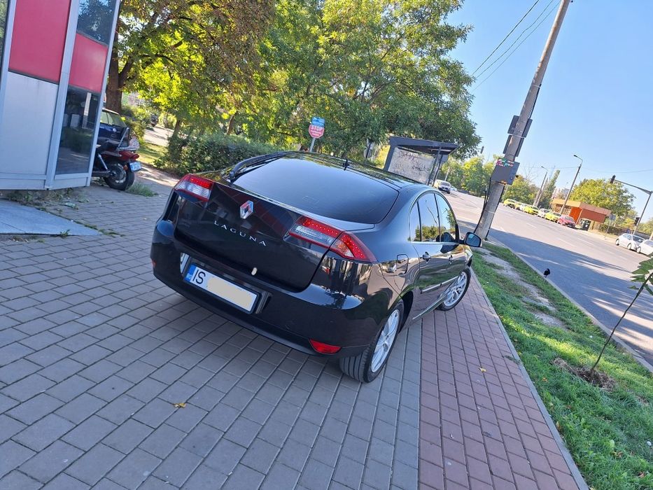 - Renault Laguna - Edition Bose - 1.5 dci - Navi, Led, Full Electric