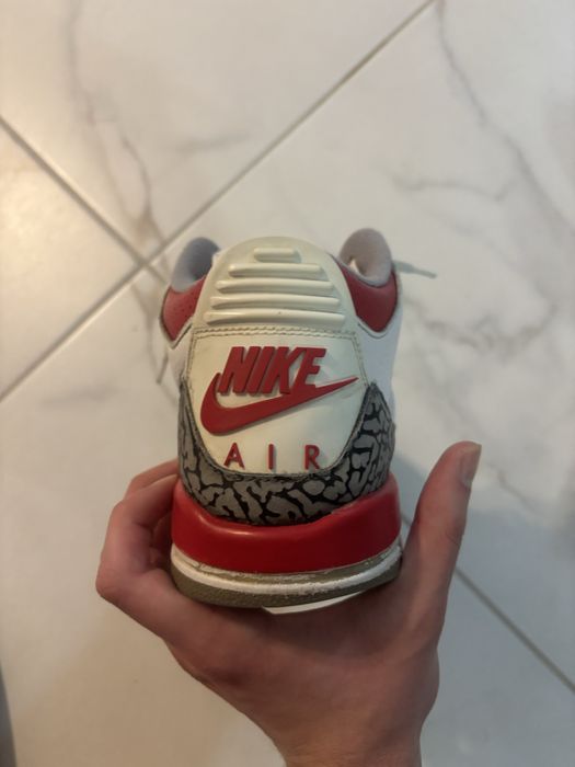 Jordan retro 3 marimea 40