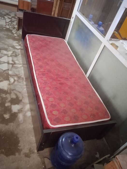 Односпальные диван сотилади