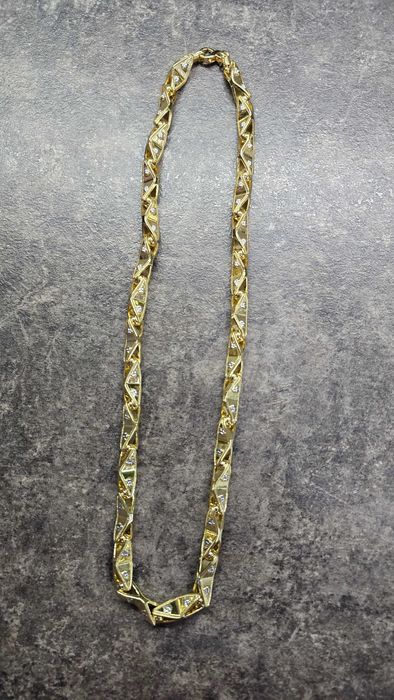 Позлатен мъжки ланец ланеца е нов