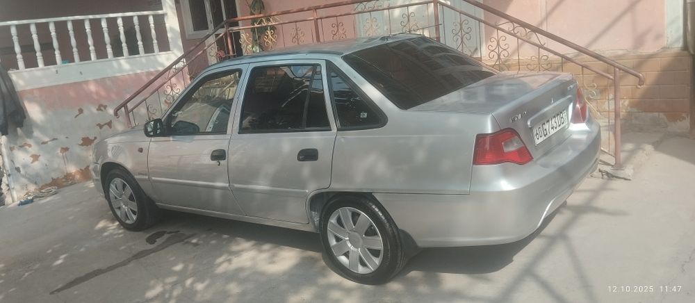 Nexia 2 Сотилади