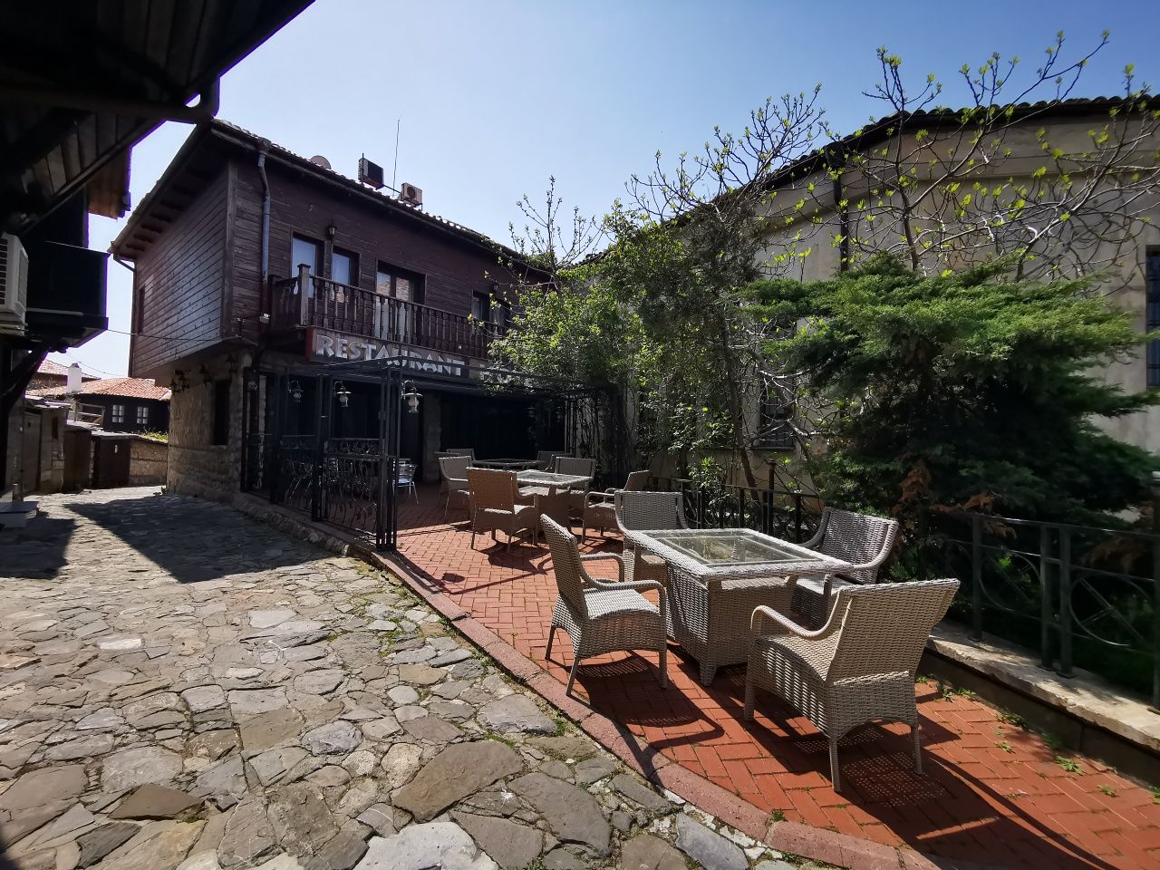 Продава се Заведение в Несебър - 350 кв.м за 4 €/кв.м - Снимка #2