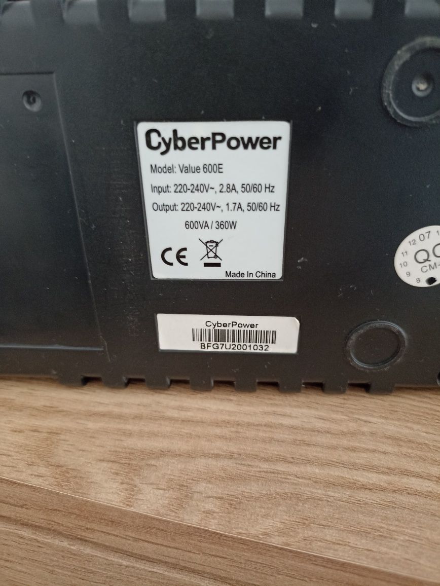 Ups / invertor Cyber Power